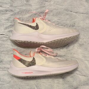 Nike Women's White and Pink Athletic Shoes